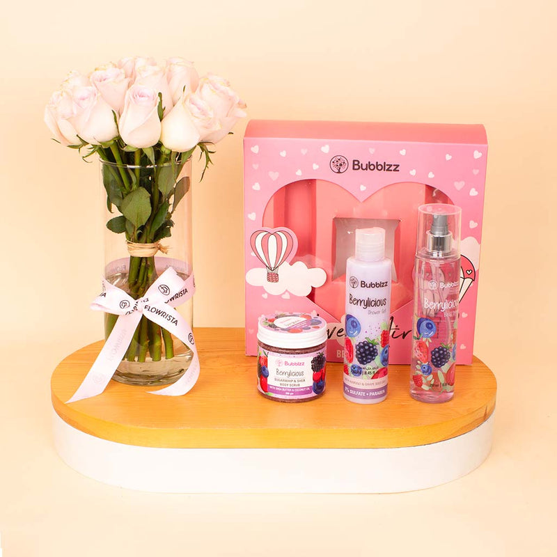 Bubblzz Love Is In The Air Beauty Berry Kit & Pink Roses Vase