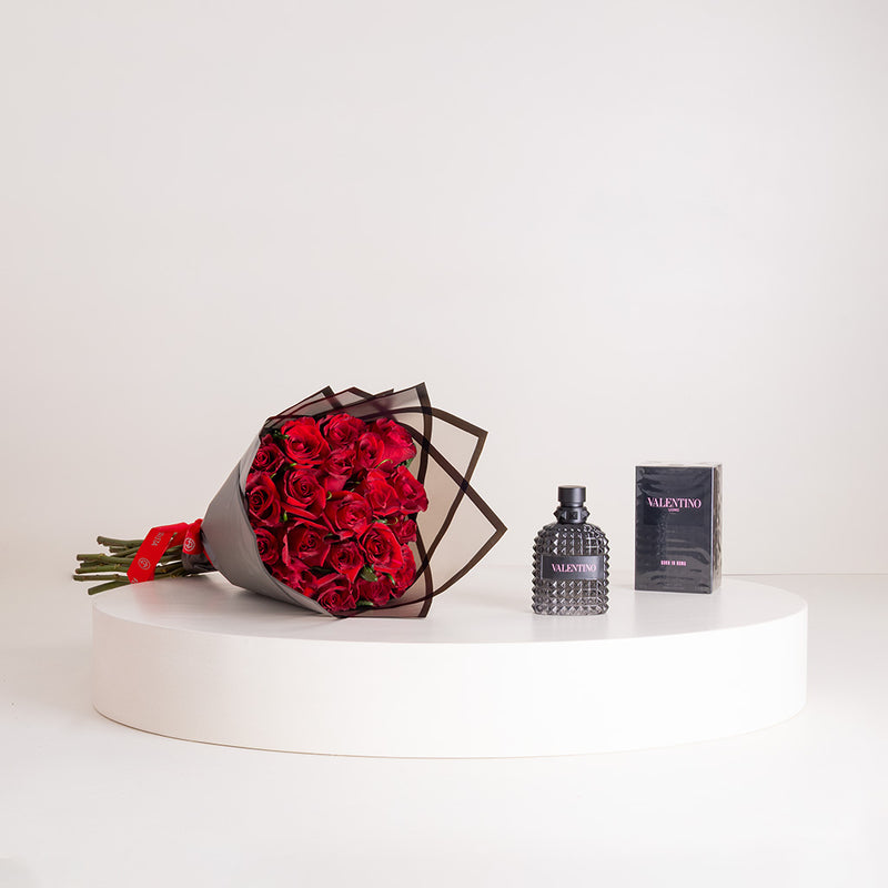 Valentino Uomo Born In Roma Eau de Toilette & Red Roses Bouquet