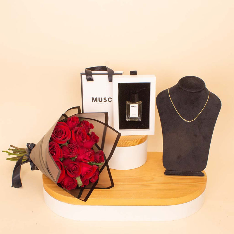 MUSC Oud Musc Perfume & Felizmoda Gold-Plated Silver Necklace with Red Roses Bouquet