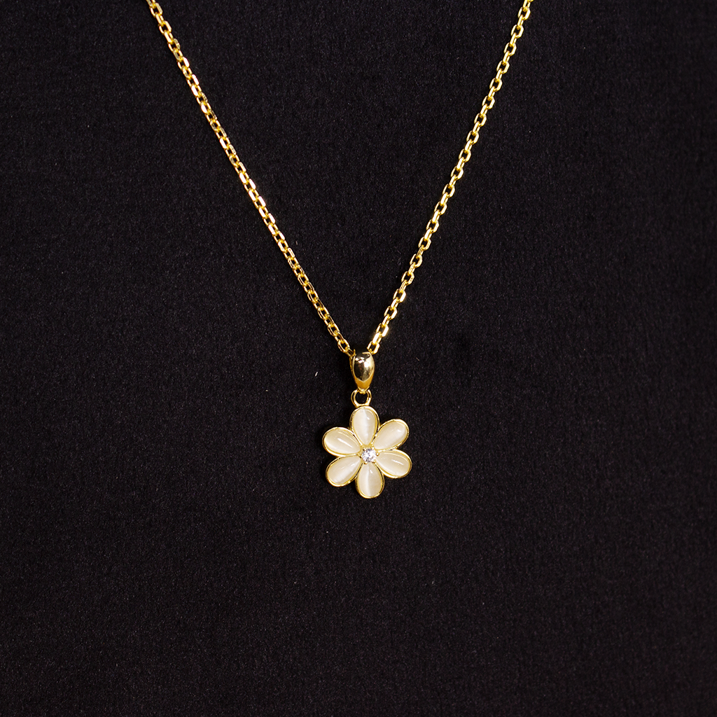 Markiz Flower Necklace