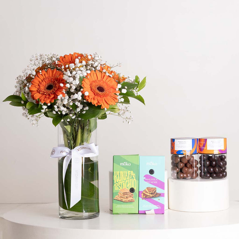 Moko Chocolate Selection & Gerbera Mixed Vase