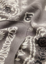 Mango Paisley Print Scarf with Flowrista Exquisite Pink Roses Bouquet