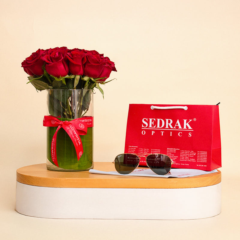 Ray-Ban Sunglass with Gold Frame & Classic Green Lenses & 15 Red Roses Vase
