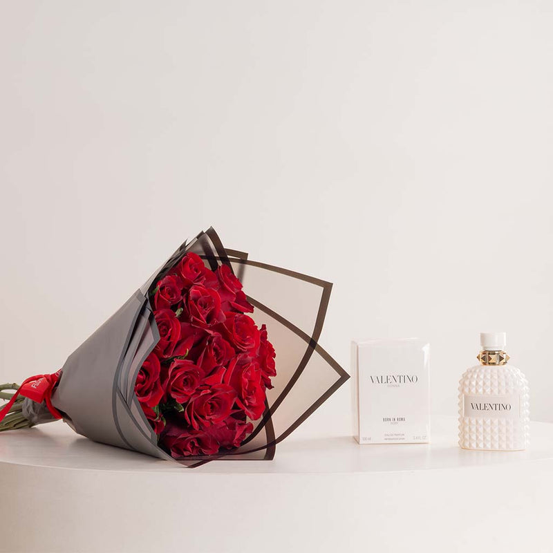 Valentino Born In Roma Donna Rendez-Vous Ivory EDP 100ml & 15 Red Roses Hand Bouquet