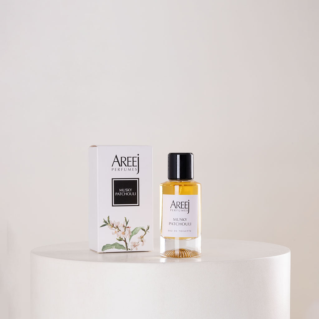Areej Musk Patchouli with Hand Bouquet of 20 Pink Roses