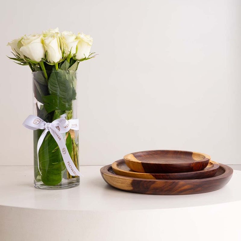 Wudora Wooden Flat Plates Set & White Roses Vase