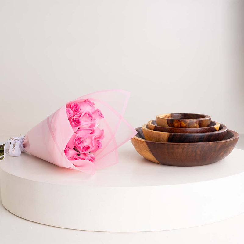 Wudora Wooden Deep Plates Set & Revival Roses Bouquet