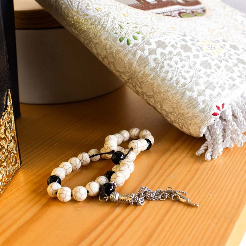Ramadan Gift Set – Quran, Prayer Rug & Misbaha