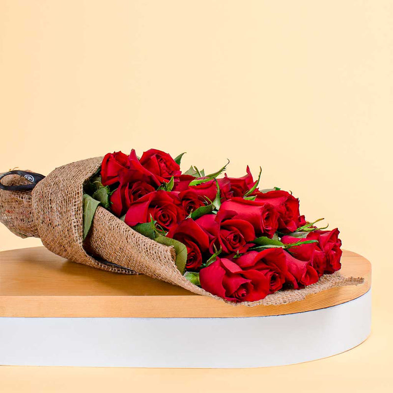Flowrista | Red Roses Bouquet – 20 Stems