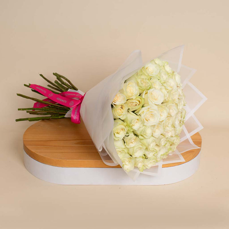50 white roses