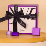 Swiza Chocolate Box 500g & 20 White Roses Vase