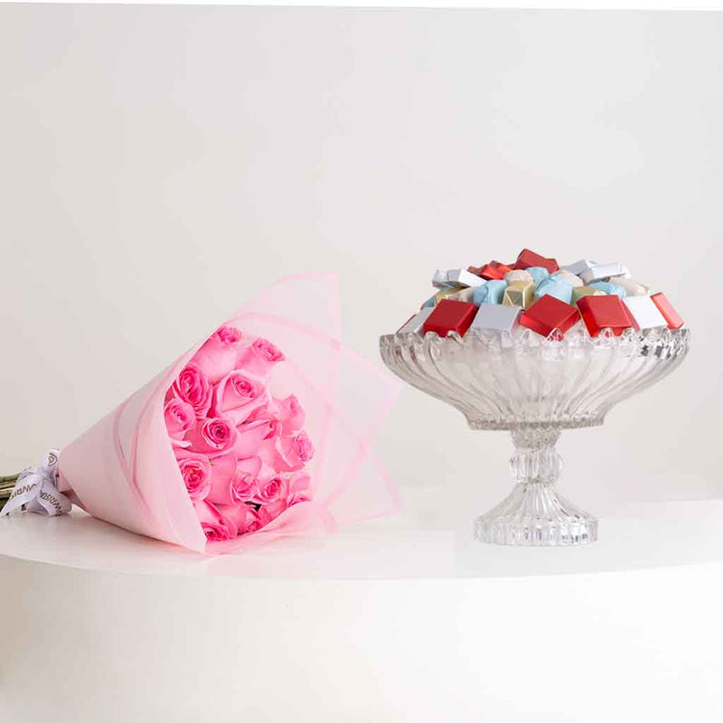Chocolate Factory Chocolate 1kg & Revival Roses Bouquet