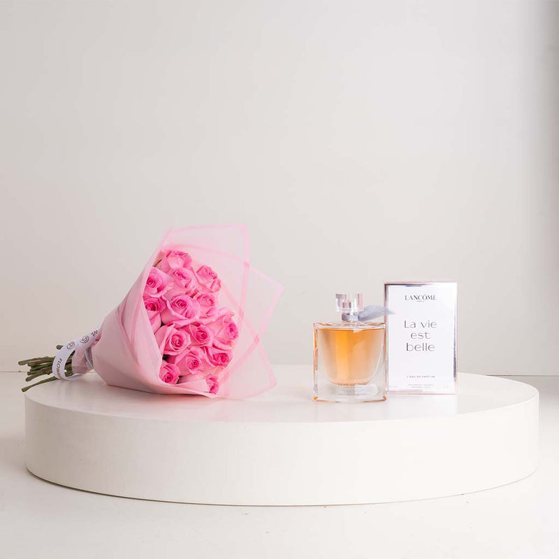 Lancôme La Vie Est Belle Eau de Parfum 100ml & 15 Revival Roses Hand Bouquet