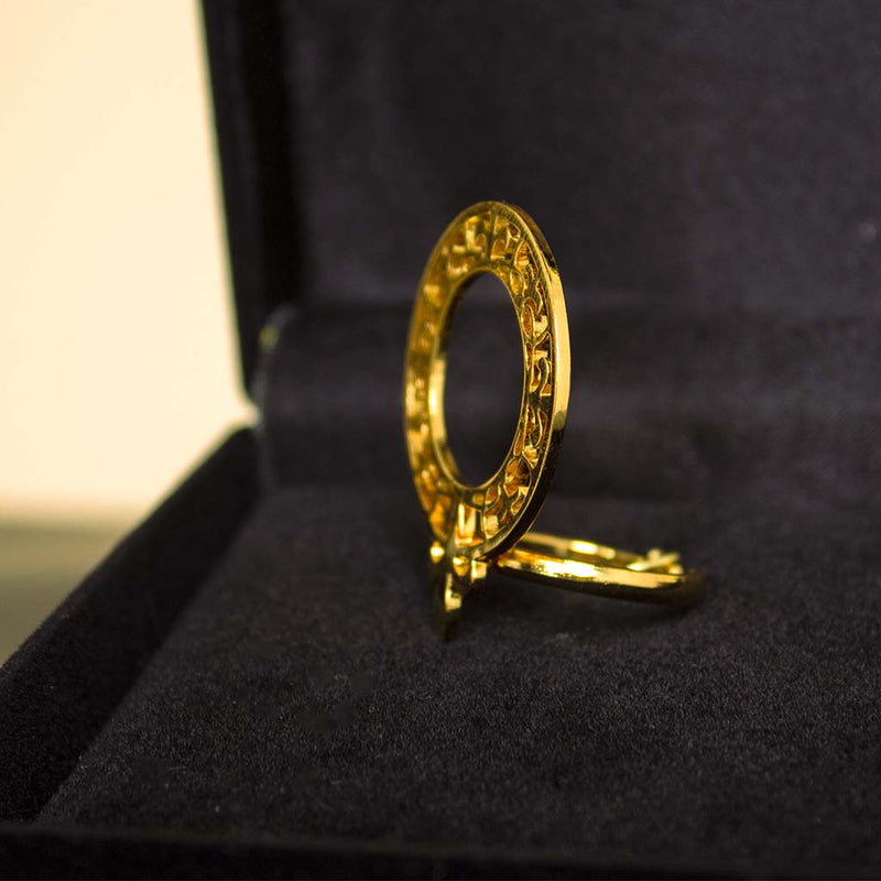 Amaz Cicular Ring