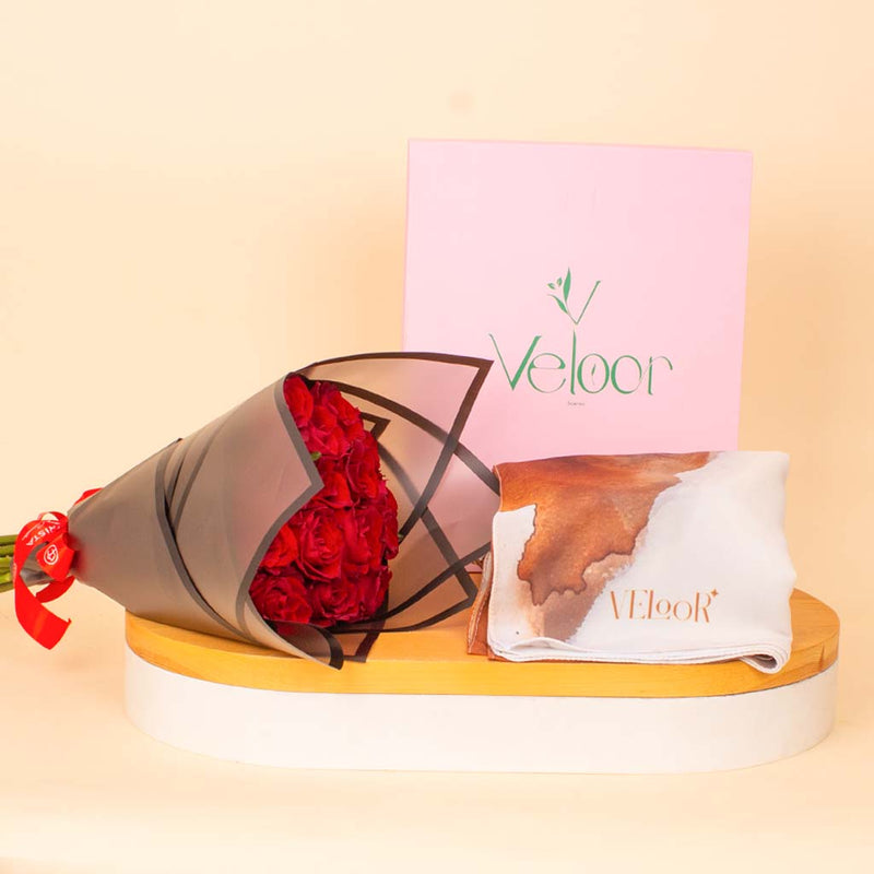 Veloor Nala Scarf & Red Roses Bouquet