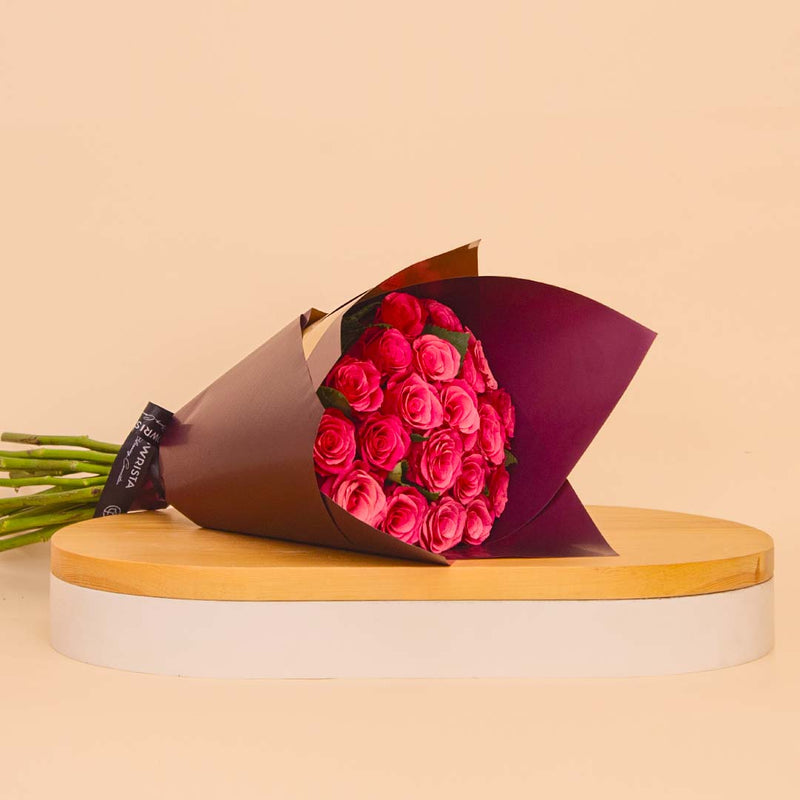 Flowrista | 20 Fuchsia Roses Bouquet