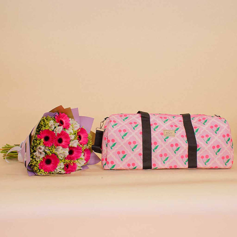 Pavo Cherry Duffle bag And Gerbera Bouquet