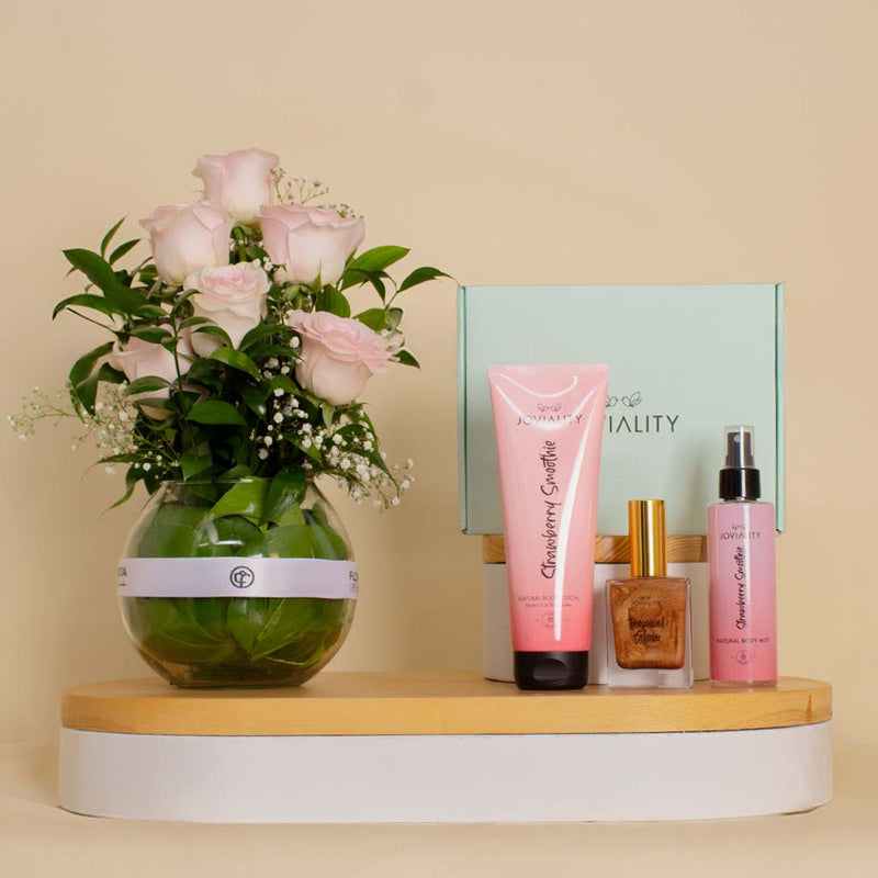Joviality Strawberry Body Care Set with Flowrista Vase