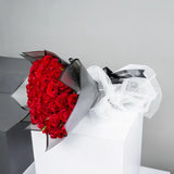 Luxury Hand Bouquet – Red Roses
