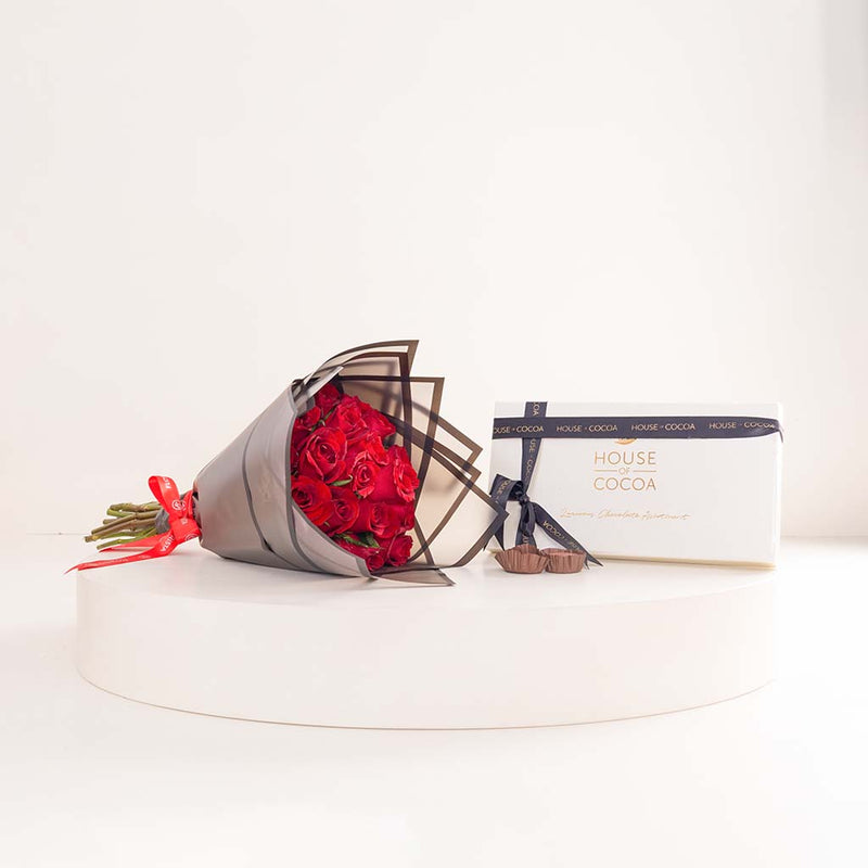 Red Roses & House of Cocoa 32-Piece Chocolate Box