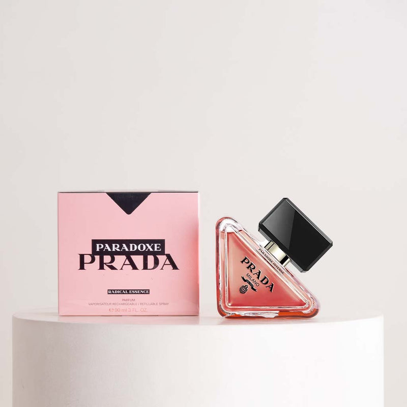 Prada Paradoxe Radical Essence Parfum 90ml & 15 Revival Roses Hand Bouquet