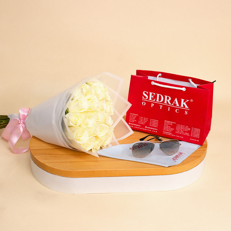 Ray-Ban Aviator Sunglass with Silver Frame Gradient Lenses and 15 White Roses