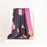 Veloor Layal Scarf & 20 Red Roses Bouquet