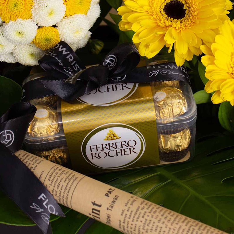 Luxury Graduation Box - Cap, Balloon, Chocolates & Flowers