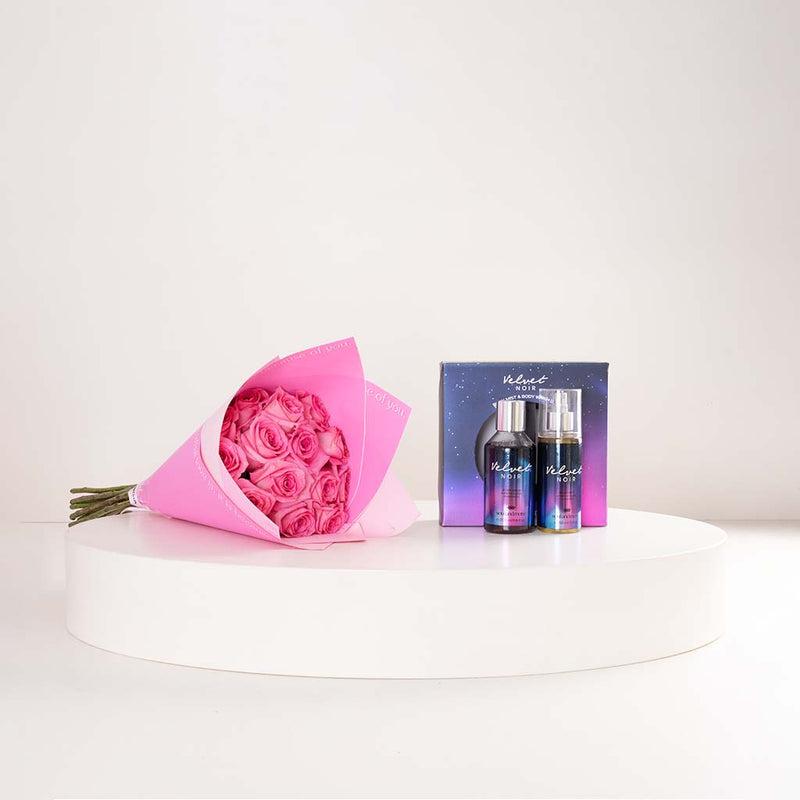 Soul & More Velvet Noir Set & Pink Roses Hand Bouquet