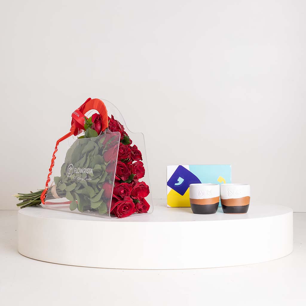 Tip of The Day Happiness Espresso Cup Set & Red Roses Bag