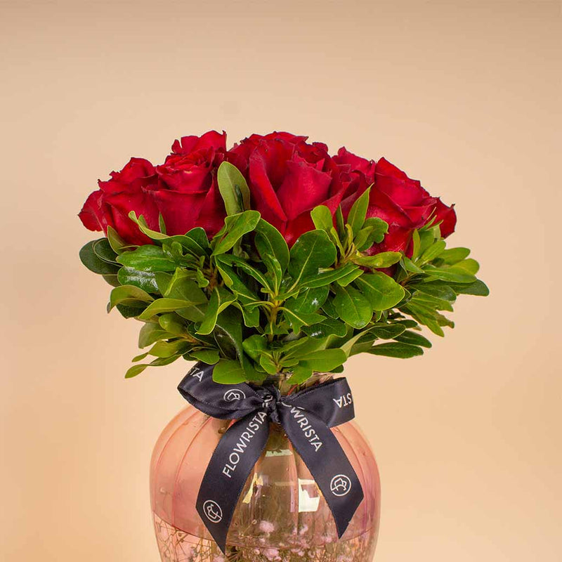 Red Roses Art Vase