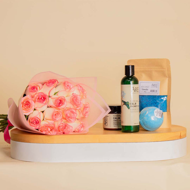 Areej Vanilla Set with Hand Bouquet of 20 Pink Roses