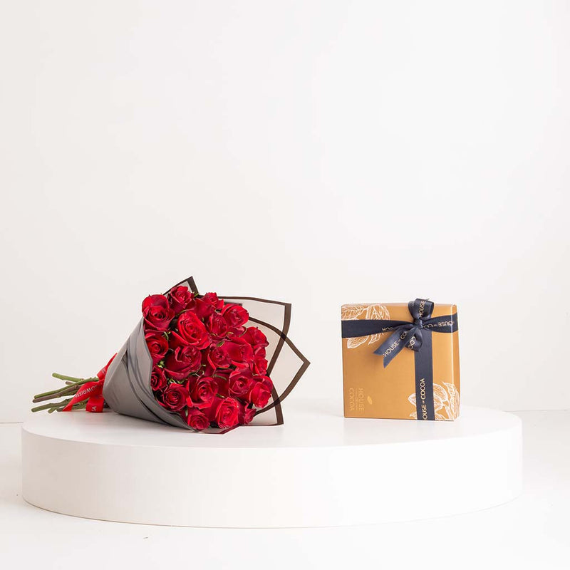 House of Cocoa Chocolate Box 16 Pieces with 20 Red Roses