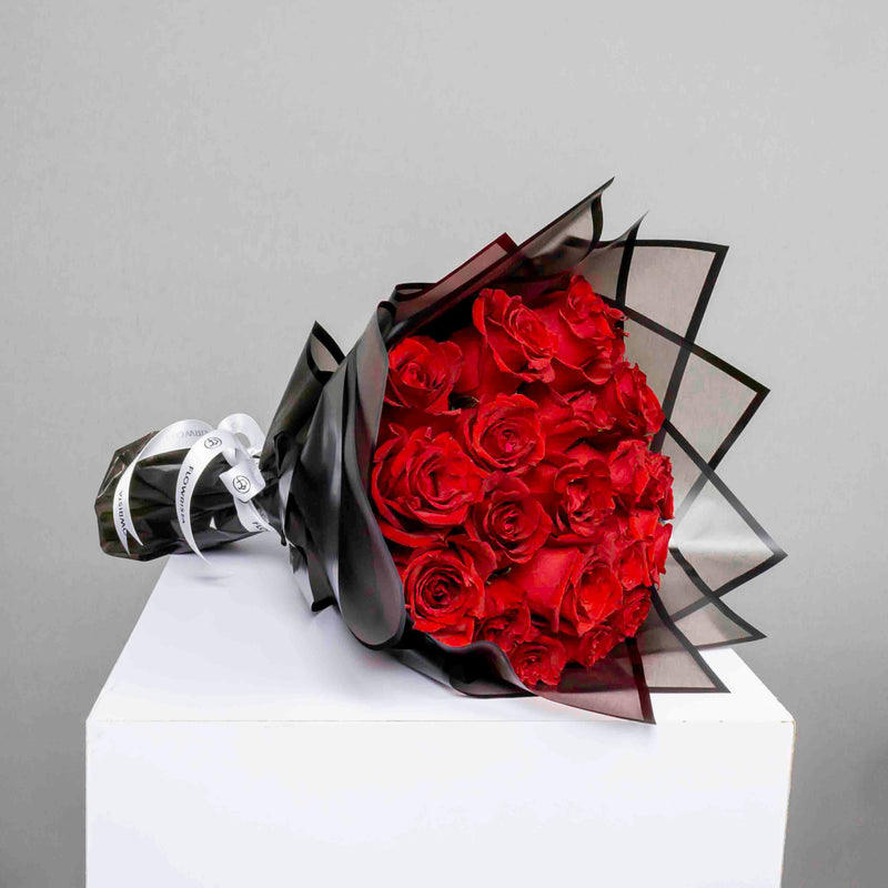 Flowrista | Dark Red Roses Bouquet - 30 Stems