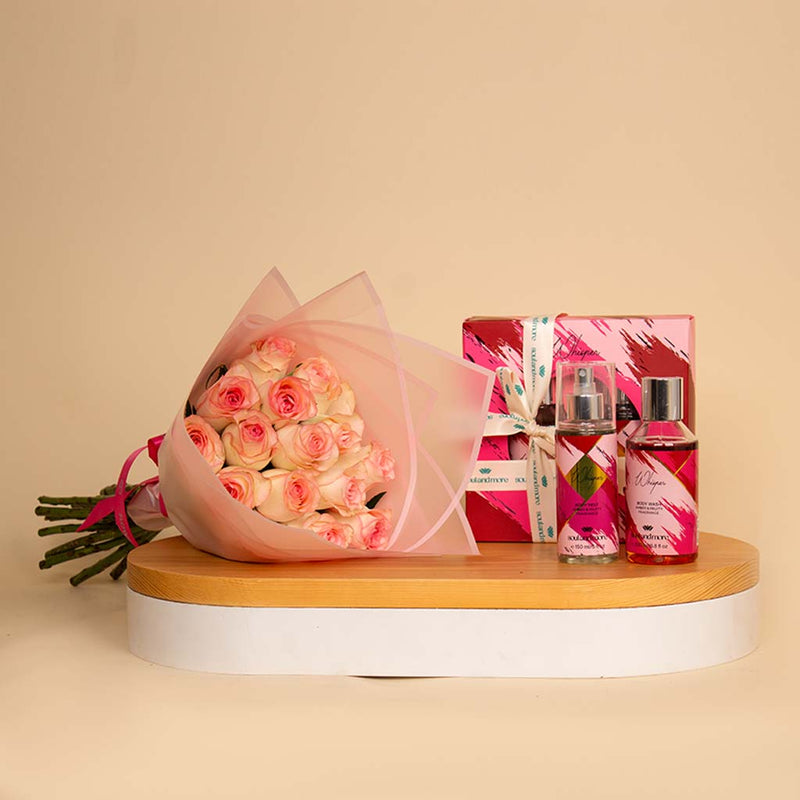 Soul & More Whisper Set | Bouquet of 15 Light Pink Flowers