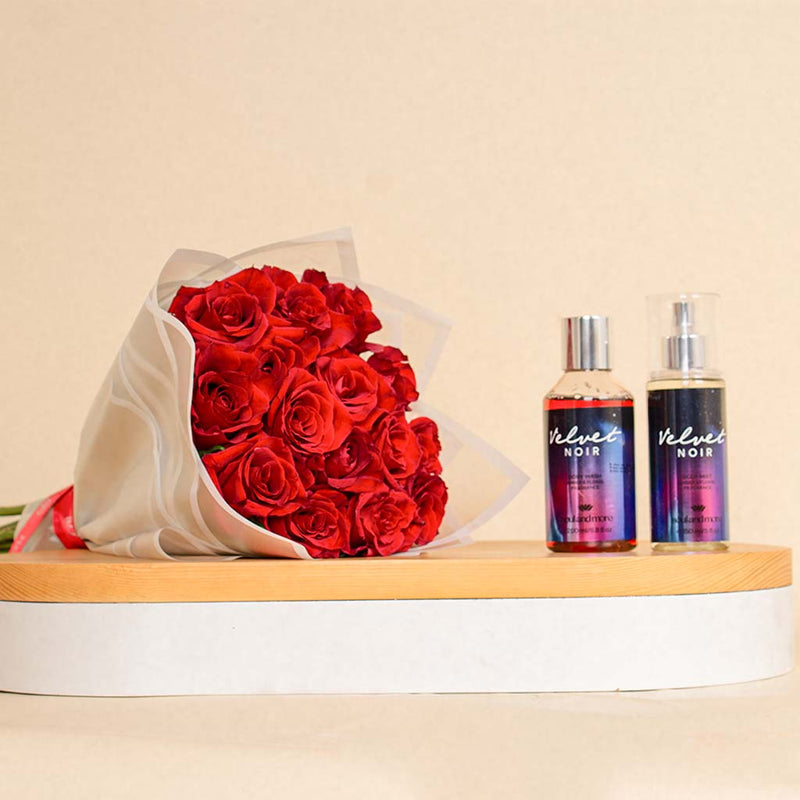 Soul & More Velvet Noir Set & 15 Red Love Hand Bouquet