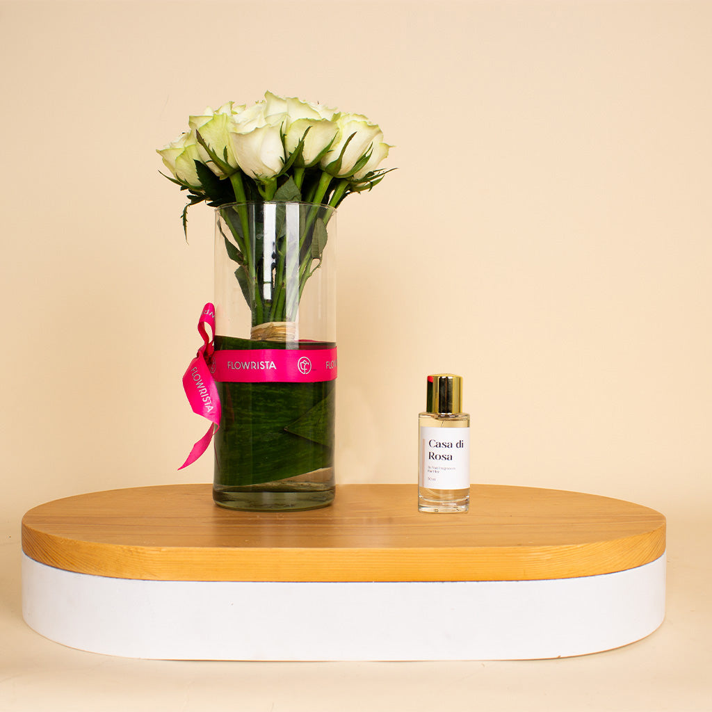 Nuit Fragrances Casa di Rosa & 15 White Roses Vase