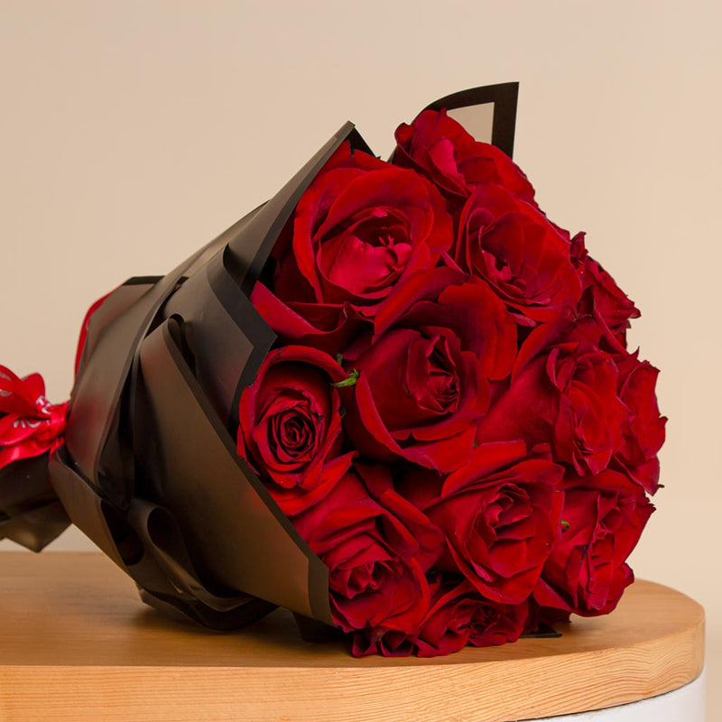 Valentine’s Gift Set – Steel Watch & Bouquet