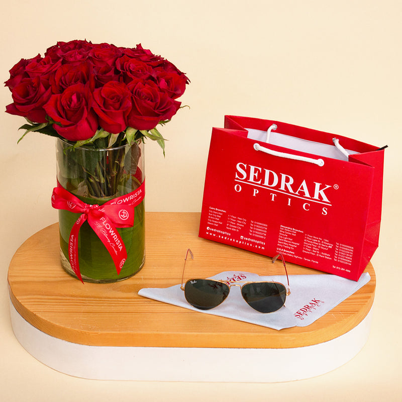 Ray-Ban Sunglass with Gold Frame & Classic Green Lenses & 15 Red Roses Vase