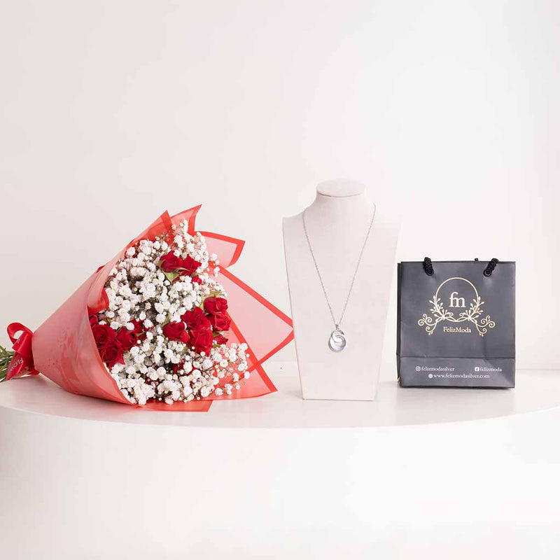 Felizmoda Two-Circle Silver Pendant Necklace & Baby Roses Bouquet