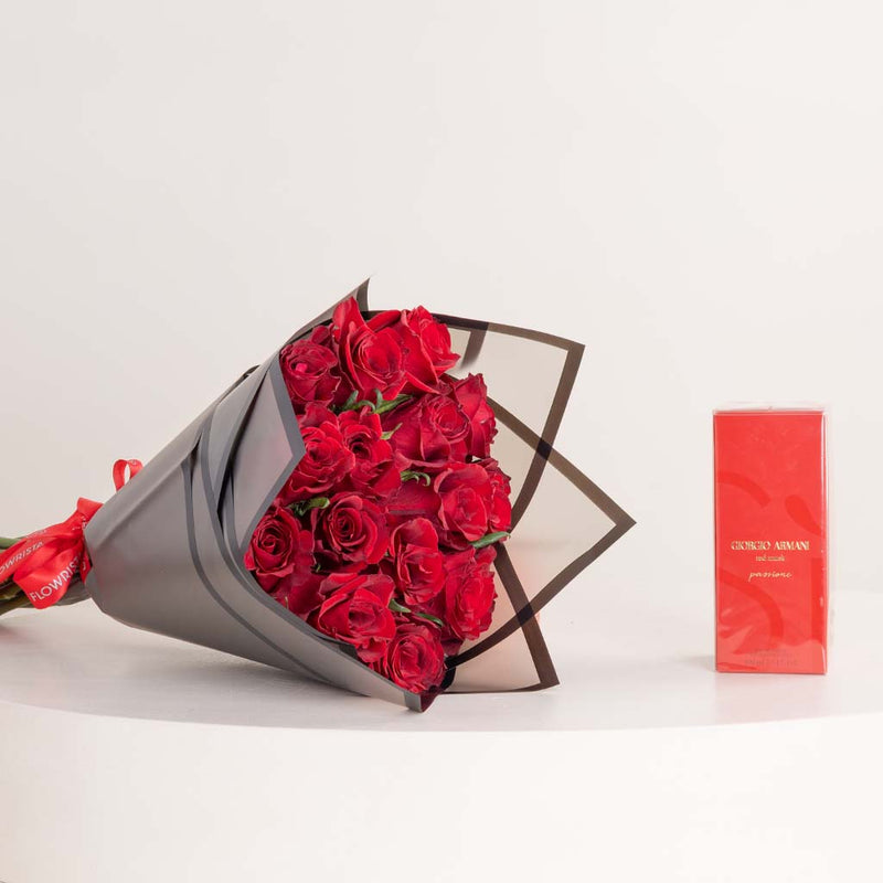 Giorgio Armani Si Passione Eclat Eau de & Red Roses Bouquet
