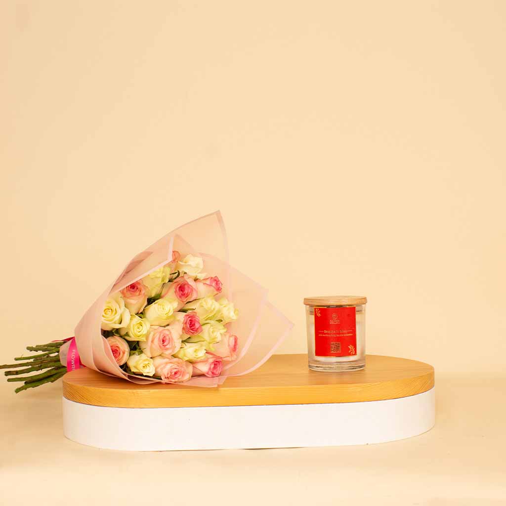 20 White&Pink Roses With Candle