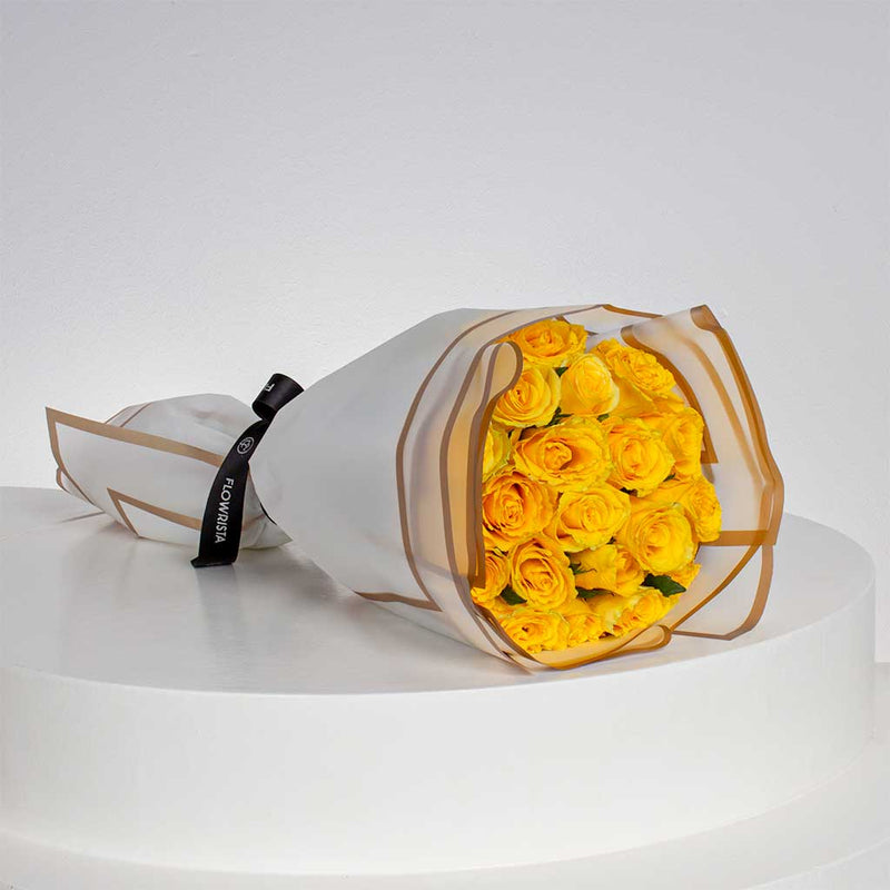 Yellow Roses Hand Bouquet | 20 Flowers