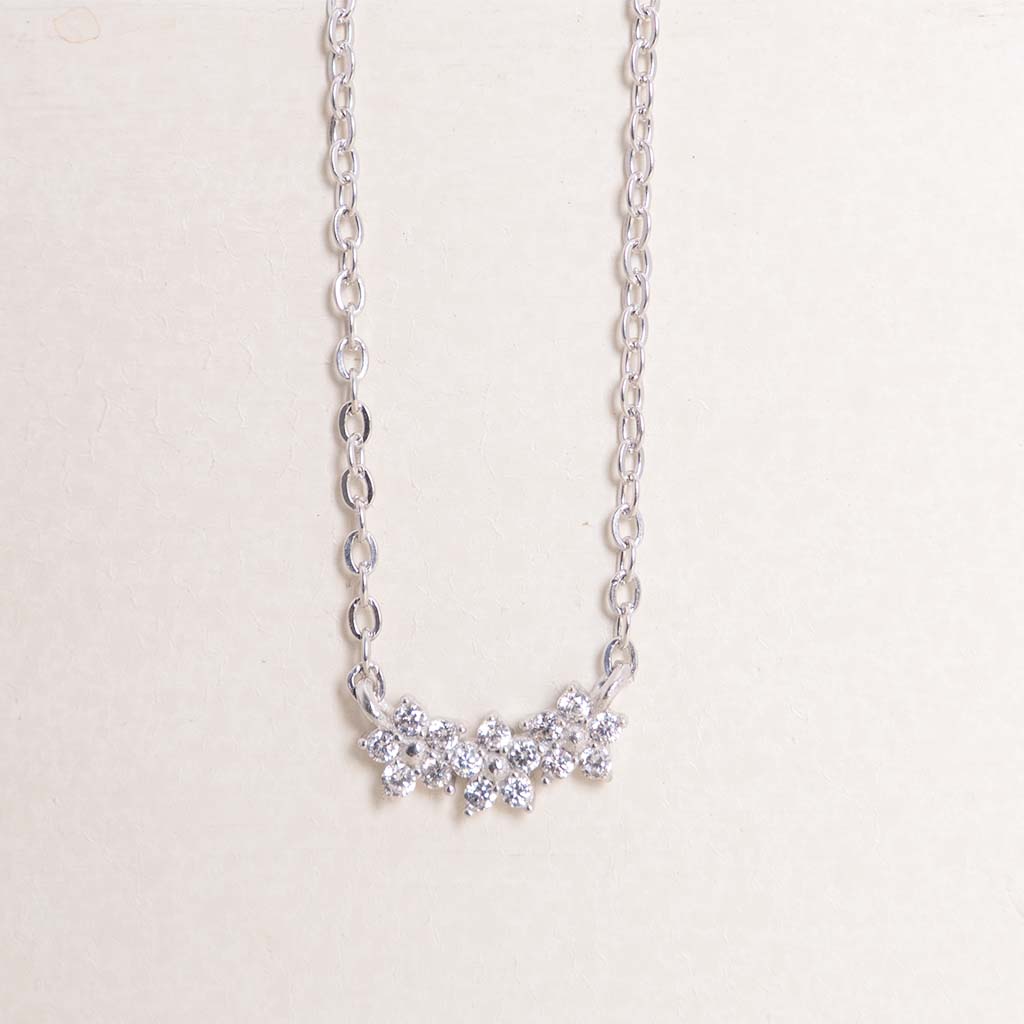 Felizmoda Three-Flower Silver Necklace